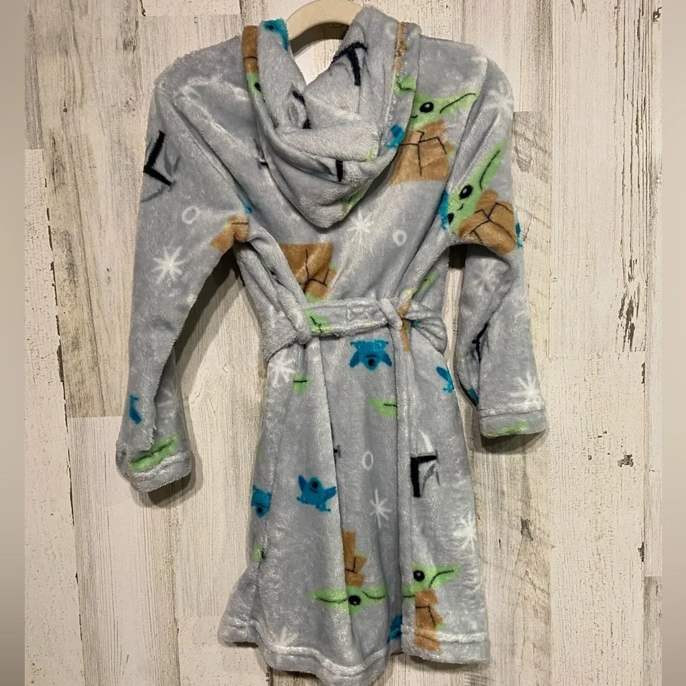 Little Boys Star Wars Grey Baby Yoda Soft Robe Small 6